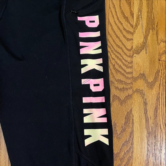 PINK Victoria’s Secret Ultimate Cropped Logo Leggings - Picture 5 of 12